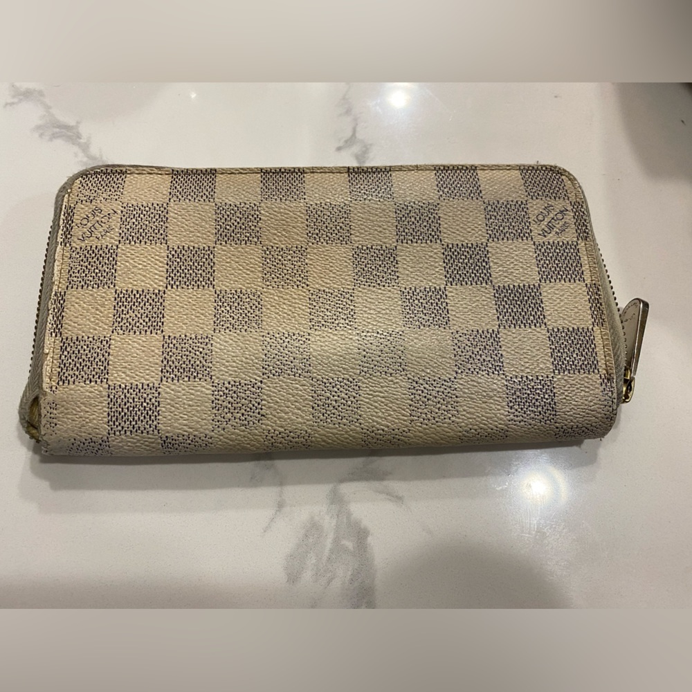 Used Louis Vuitton Damier Zip-Around Wallet
